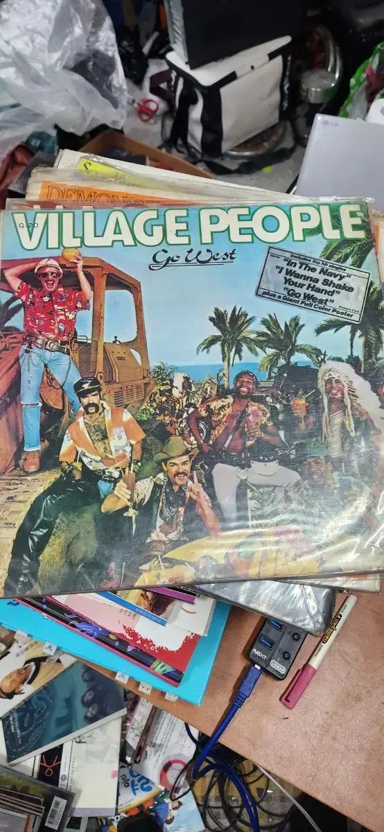 village people 엘피판