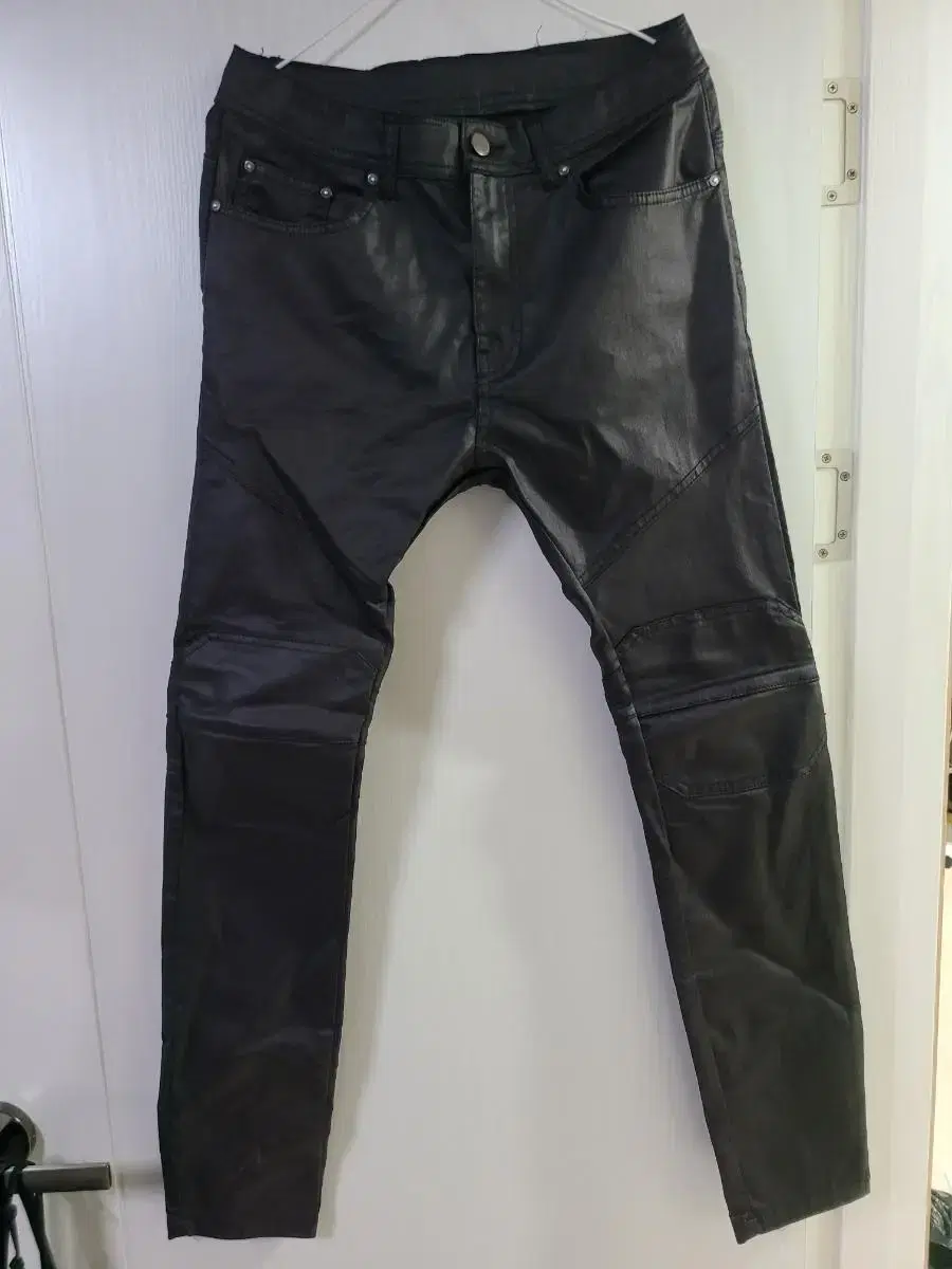 Zara Man Leather and Leather Black Jean