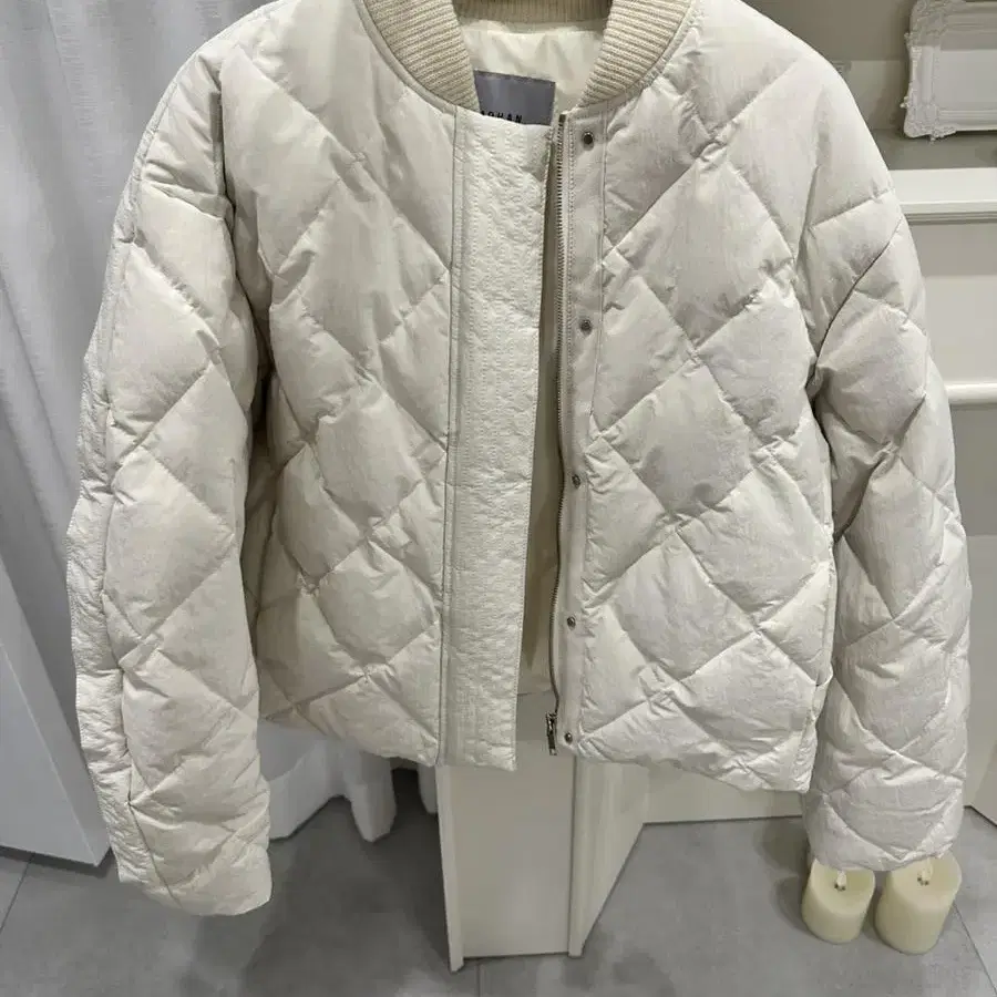 모한 패딩 Mohan TOW QUILTED GOOSE DOWN