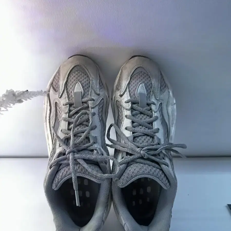 이지 부스트 700 Yeezy 700