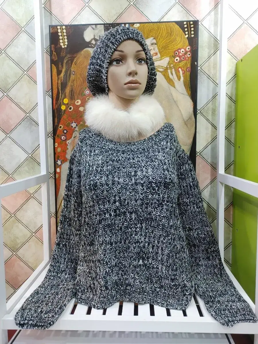 New) Knitted hat set