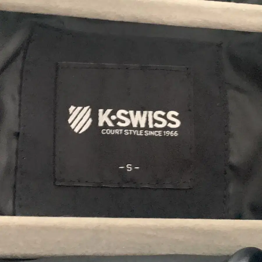 K-SWISS 롱패딩