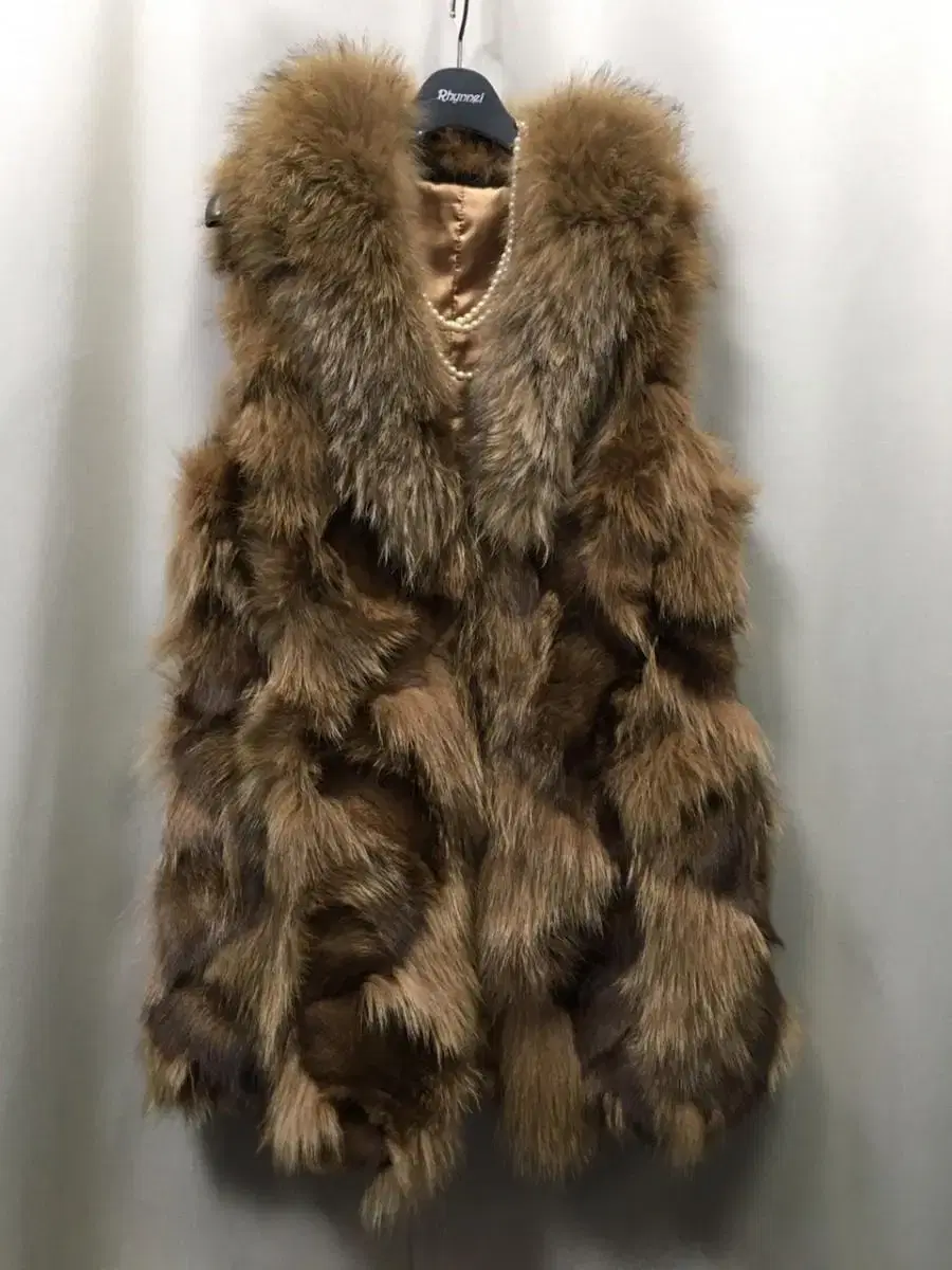 N1573 Fox Fur Vest.Fox.Long Vest.Fur