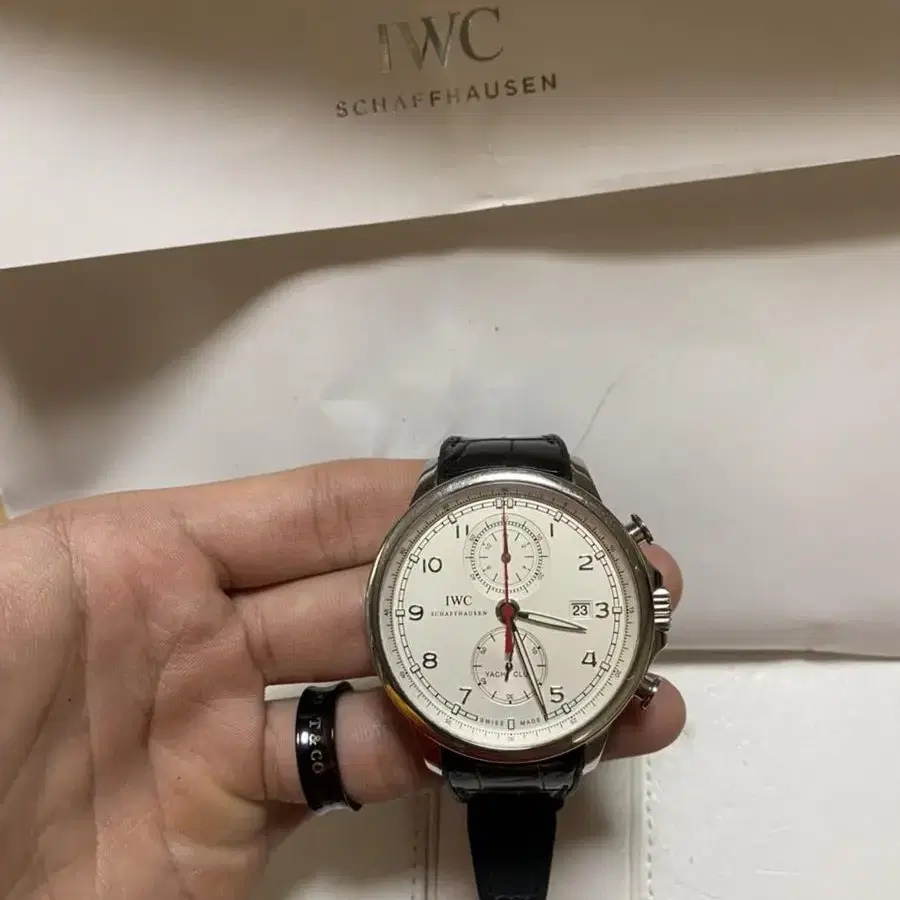 IWC 요트클럽 판매