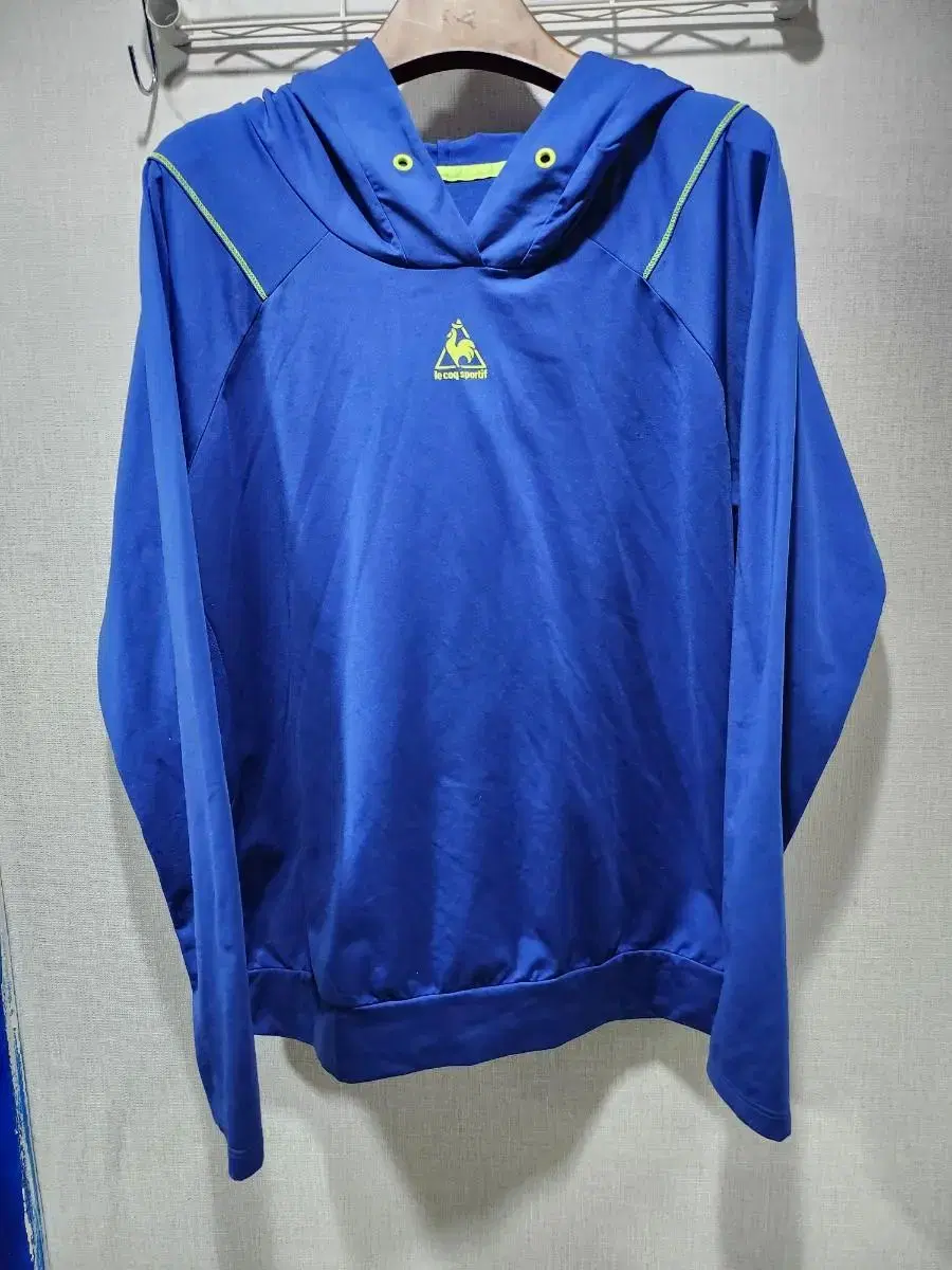 (L,95) le coq sportif le coq thin hoodie !!!~.