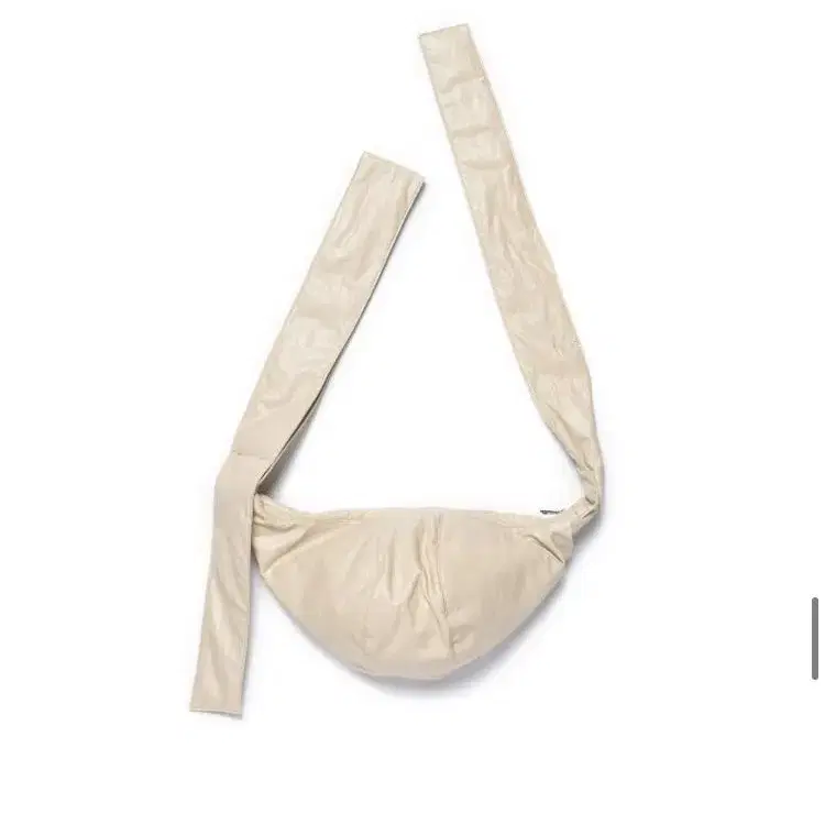 언유주얼 노말 UNUSUALNORMAL CROI PADDING BAG L