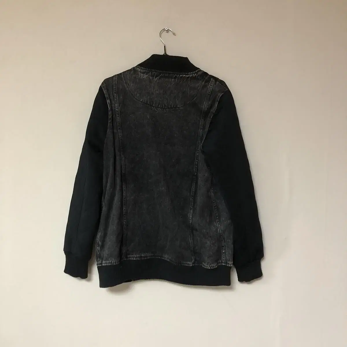 Vintage Black denim puth jp