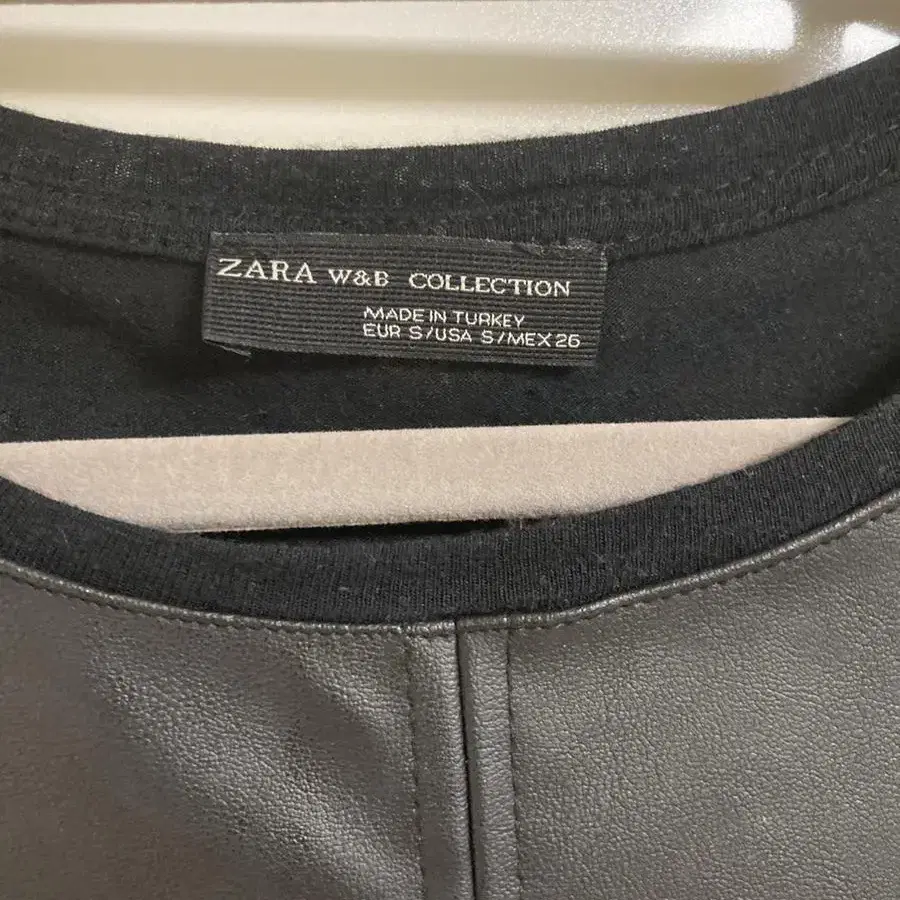 ZARA 자라 레더 시스루 티셔츠