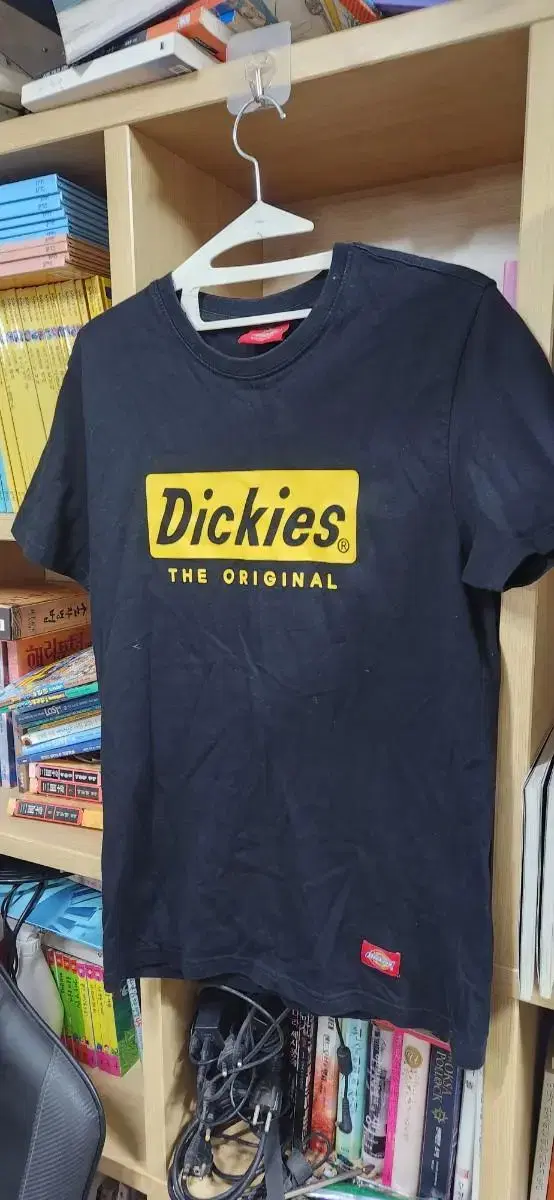 (93) Dickey's medium vahn.  n.104