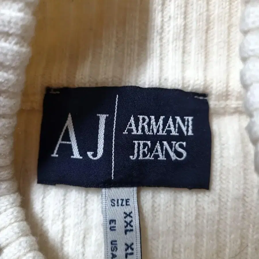 105)ARMANI JEANS/아르마니진 모혼방 폴라 니트