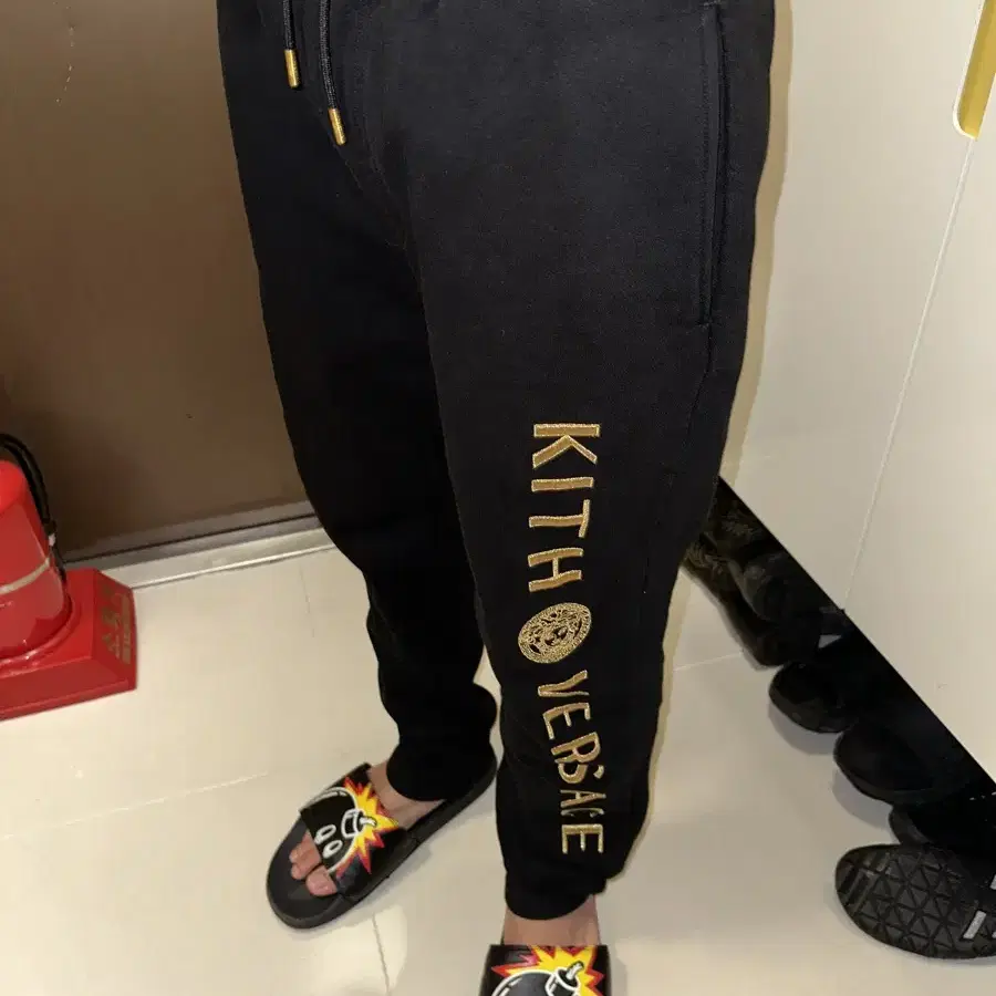 Versace X Kith  트랙팬츠