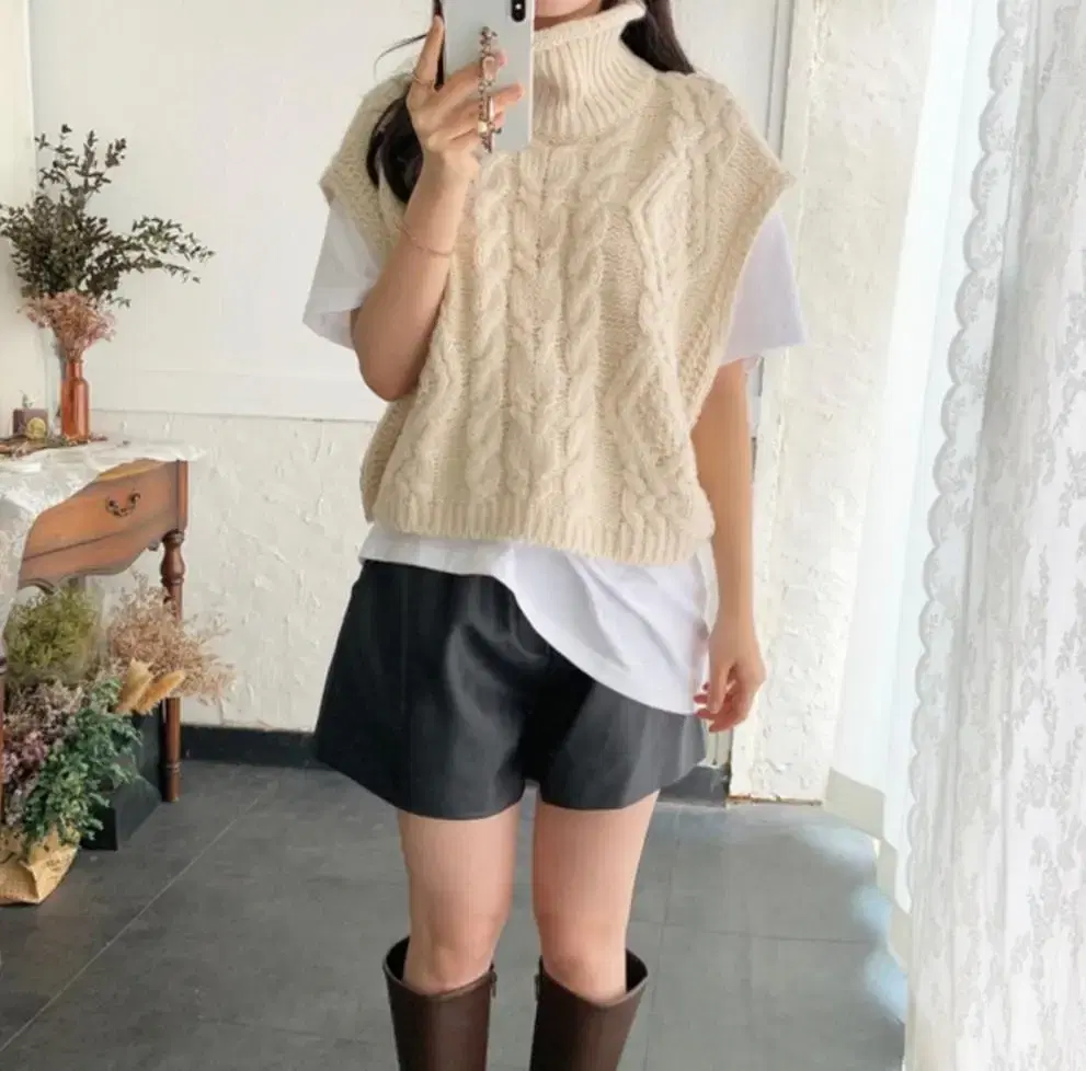 (New) Knit Vest with Mock Pola