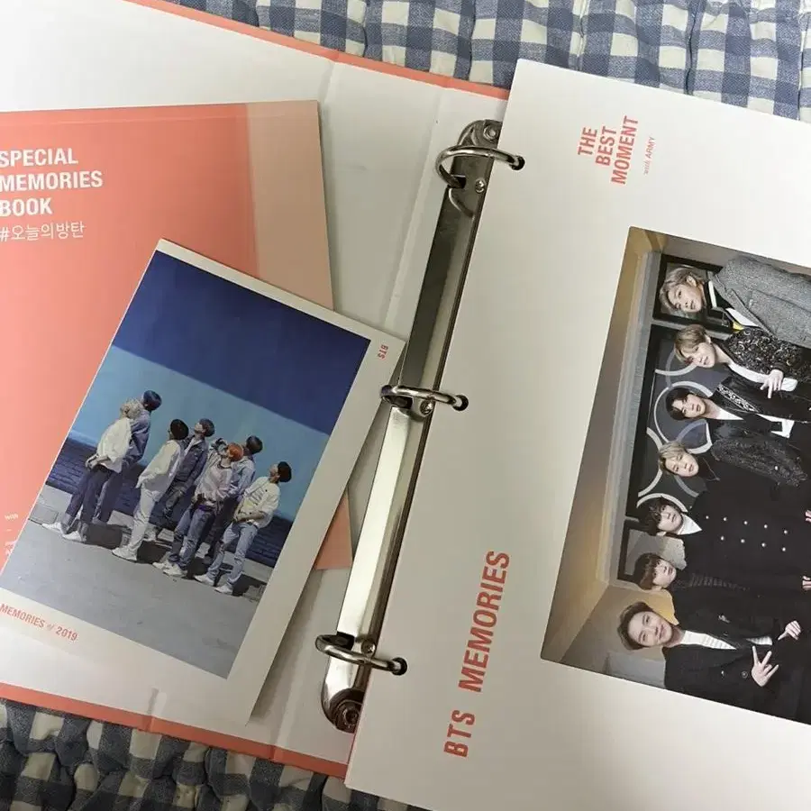 방탄 2019 메모리즈 팝니다 (급전이라 가격 제시해주세요)