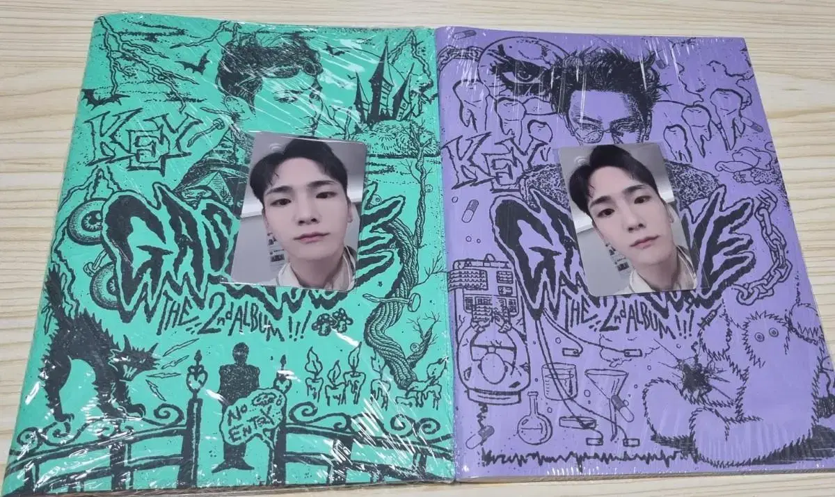 Shinee key Gasoline sealed Booklet (with birthday photocard )