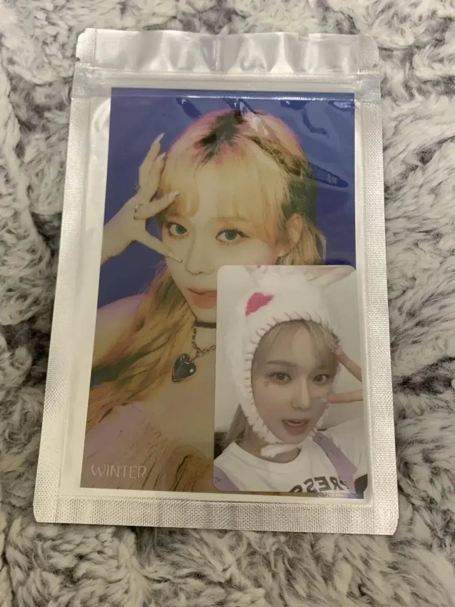 Aespa Girls md winter photocard unsealed