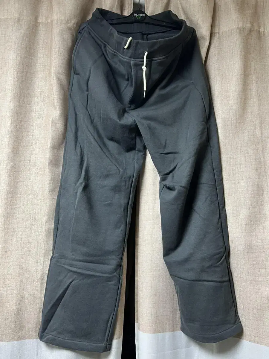 Eslow Banded Pants