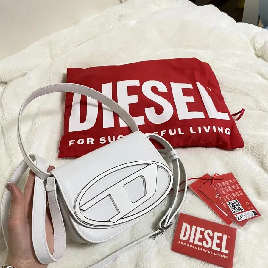 디젤 DIESEL 1DR 가죽 핸드백 크로스백 화이트 (마지막 가격 내림