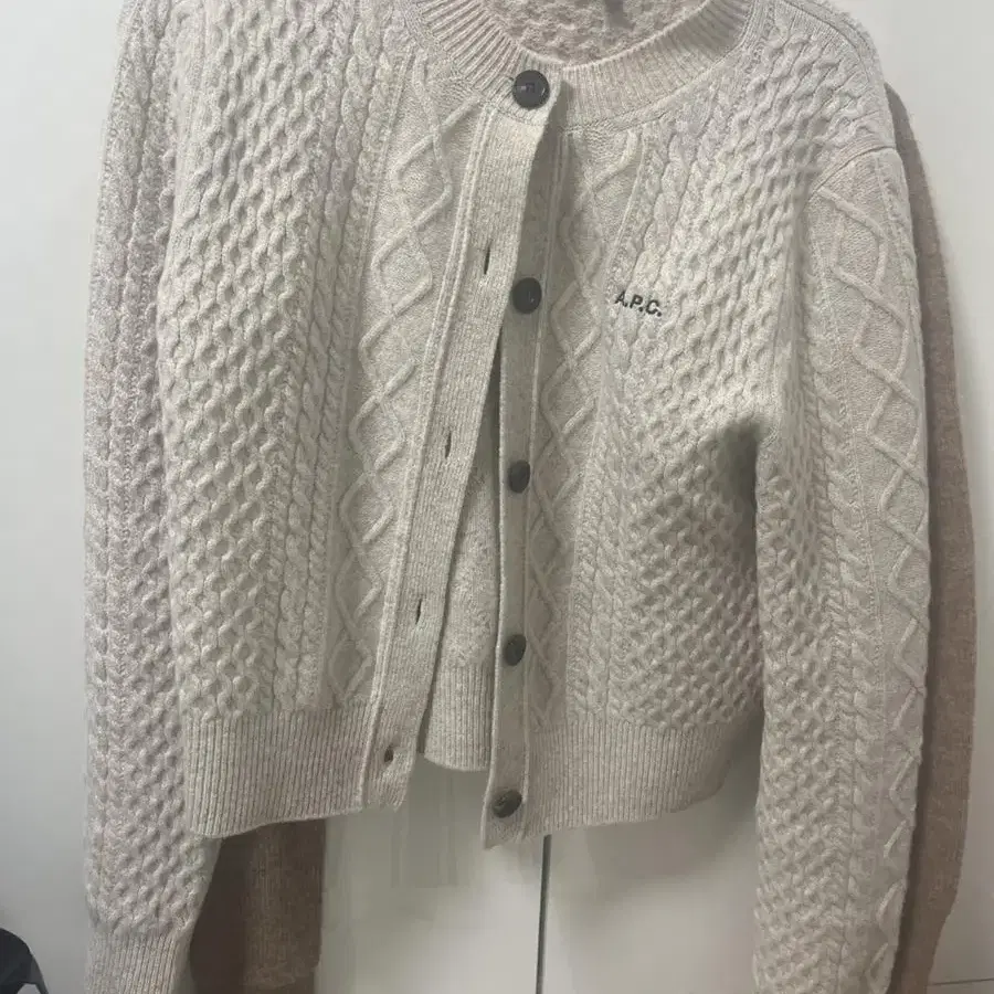 A.P.C harney cardigan 니트 가디건