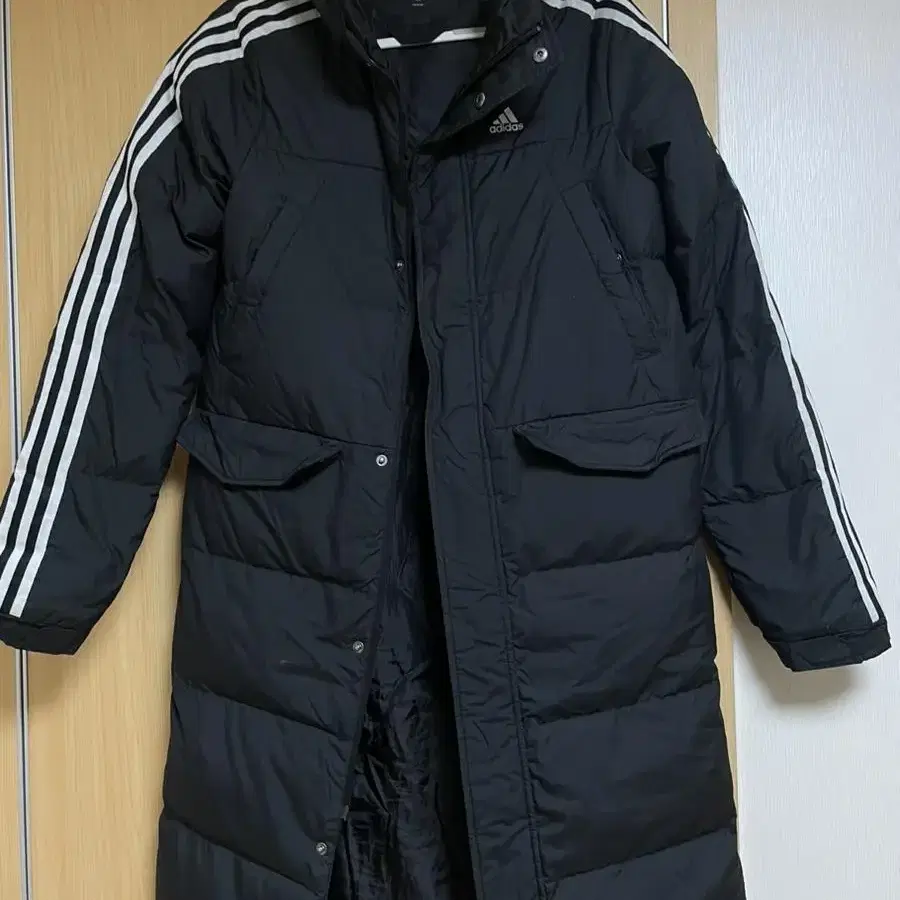 아디다스 삼선 롱패딩 판매합니다! Long parka 3STR