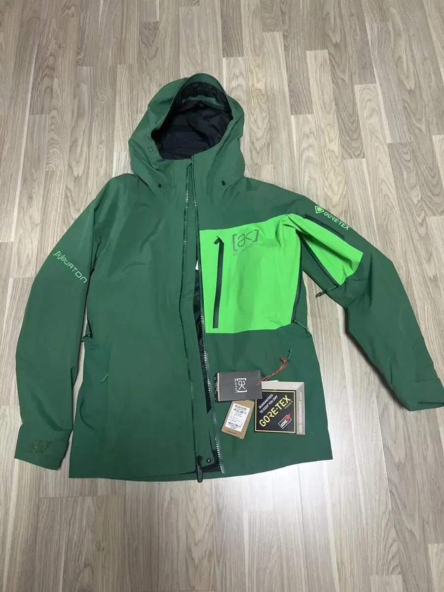 Button ak Gore-Tex Boarding Suit Set