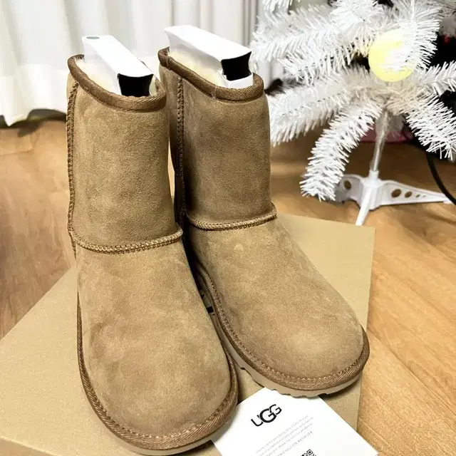 (새상품)미국 어그 UGG 빅키즈 클래식2 체스트넛