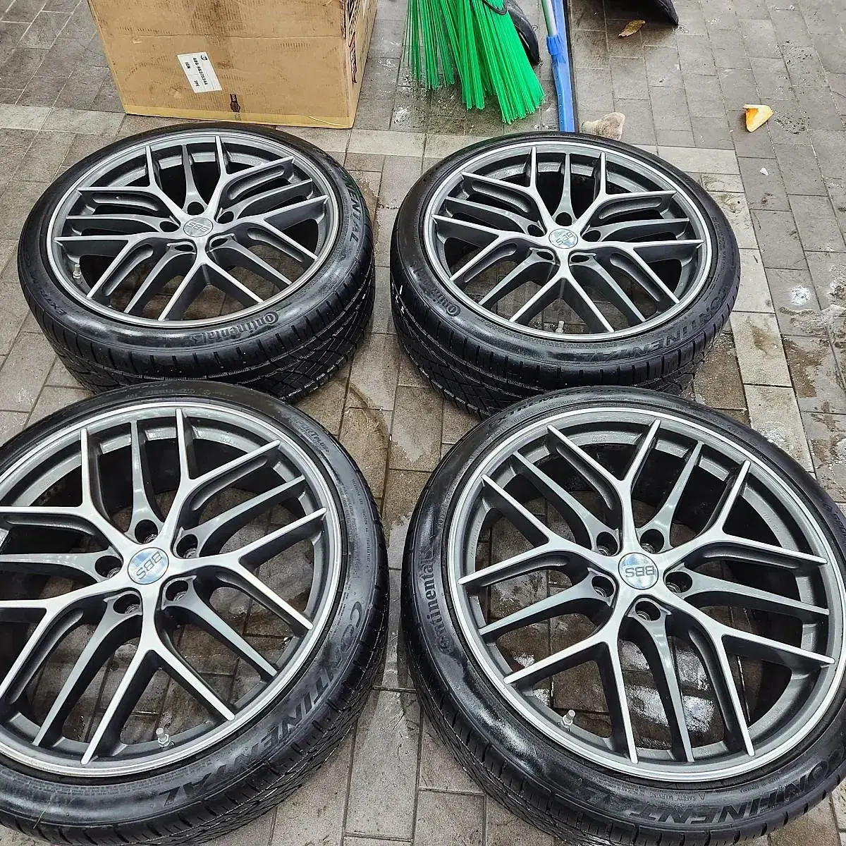 BBS CCR 정품 20인치 휠타이어 한대분 판매합니다