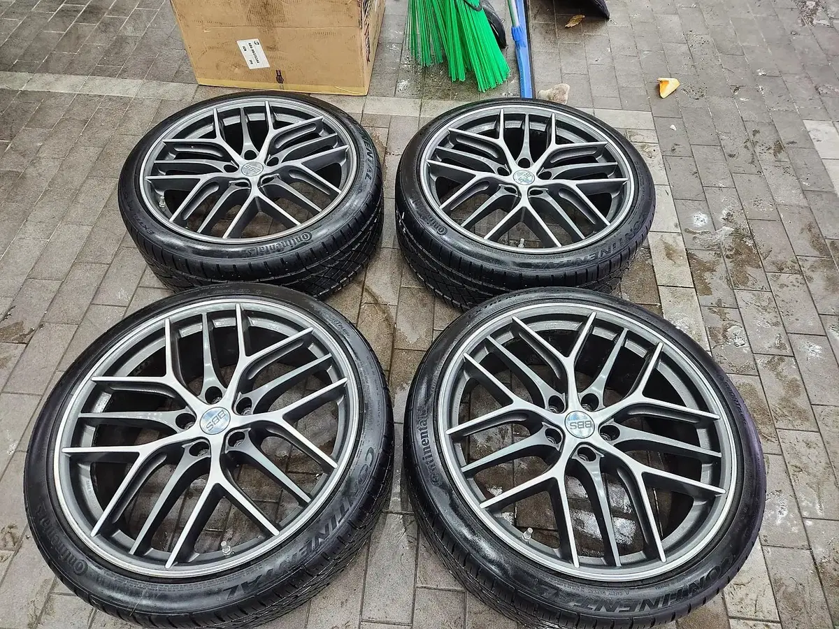 BBS CCR 정품 20인치 휠타이어 한대분 판매합니다