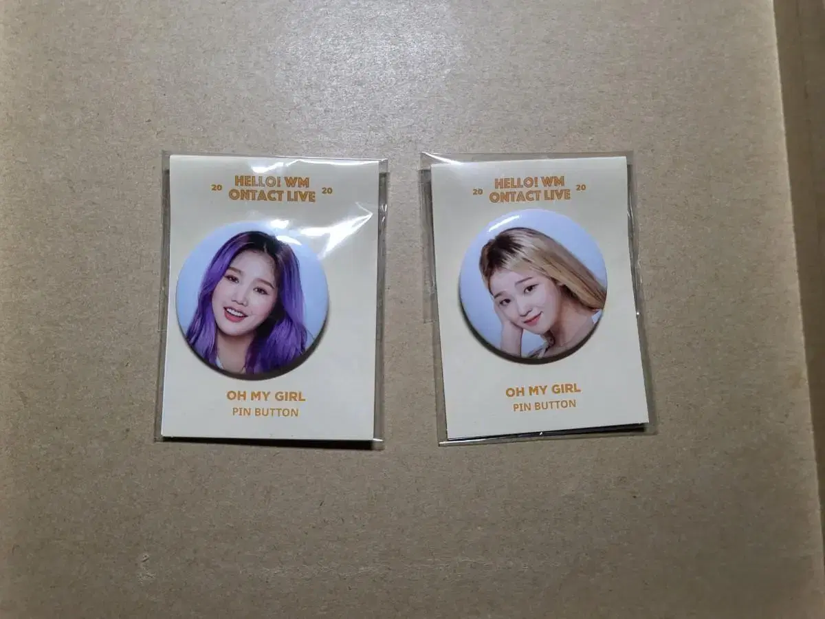 Oh My Girl Badge and GripTalk