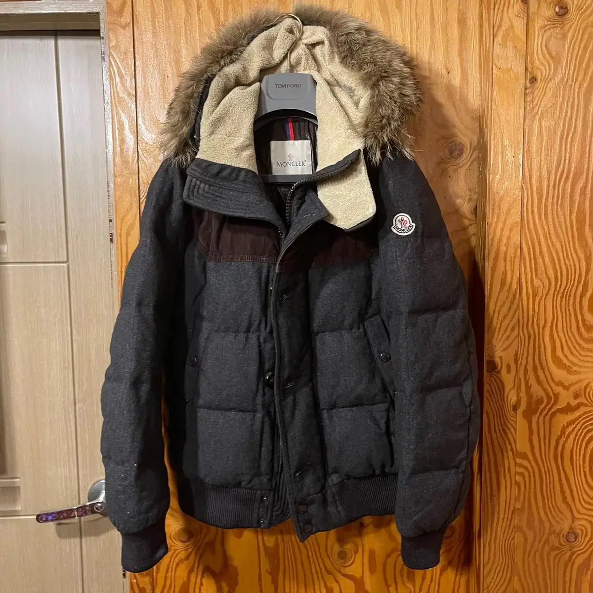 Moncler Damien padded sell.