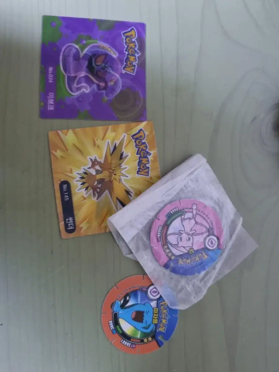 Pokémon Badges Hololabels, etc.