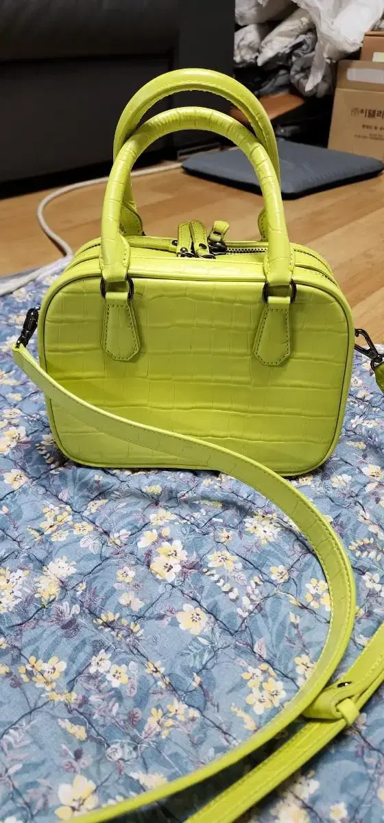  Vera Wang mini bag 