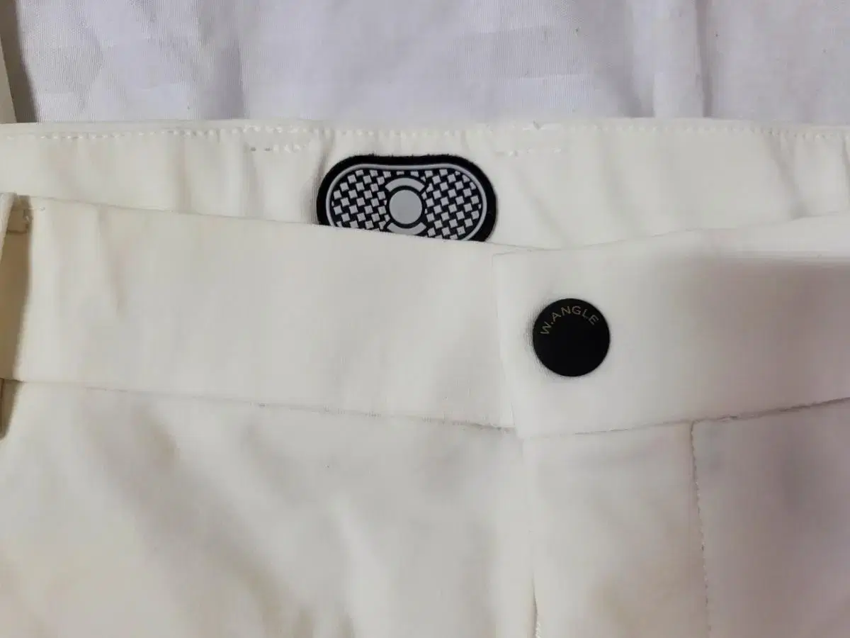 Wide-angle winter golf pants