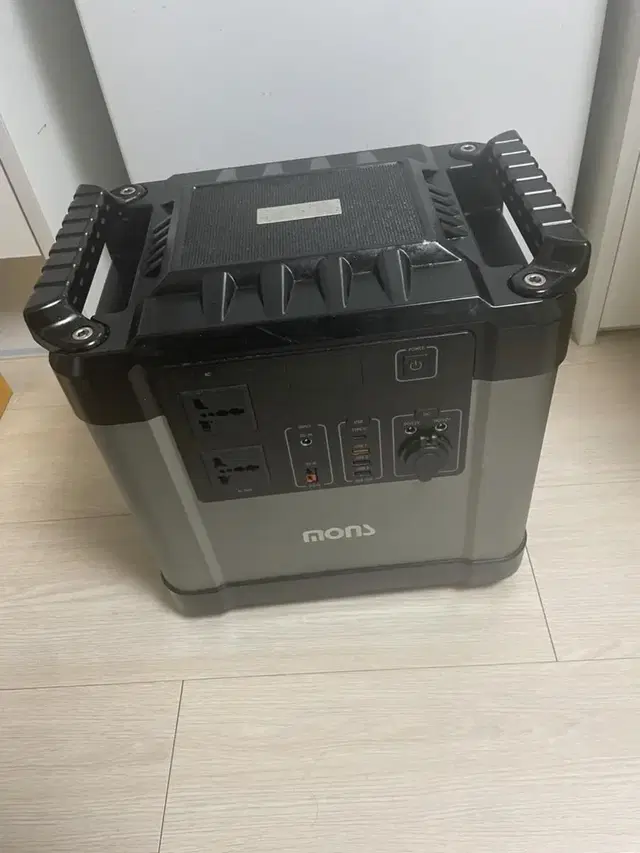 몬스 파워뱅크 1000W 판매 합니다