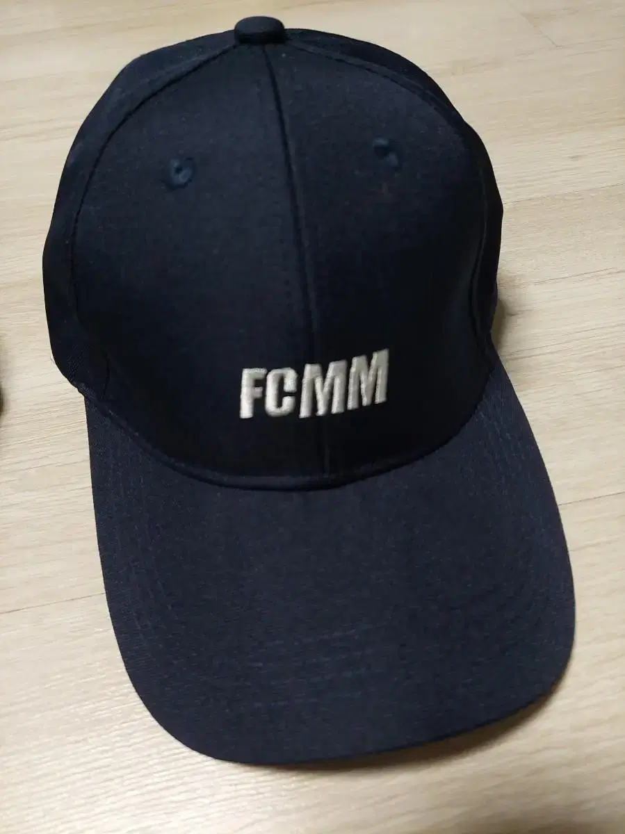 (*새상품-택포) FCMM 모자 볼캡 네이비