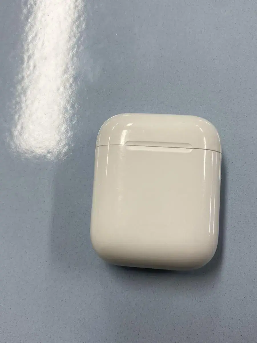 AirPods 2nd Generation Body