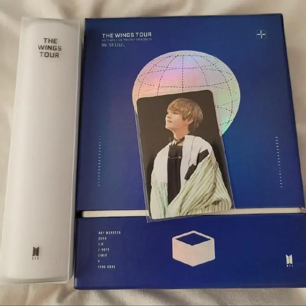 bts 방탄 윙즈dvd + 태형포카 풀팩