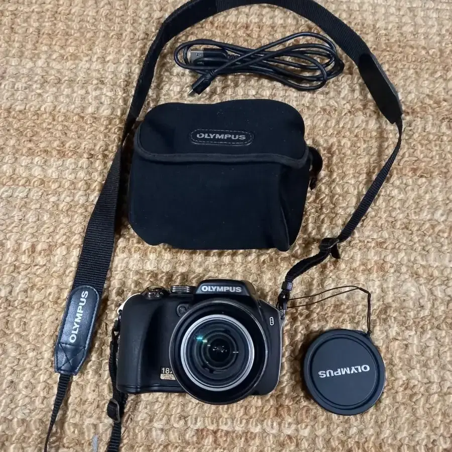 OLYMPUS SP560UZ 하이엔드 디카