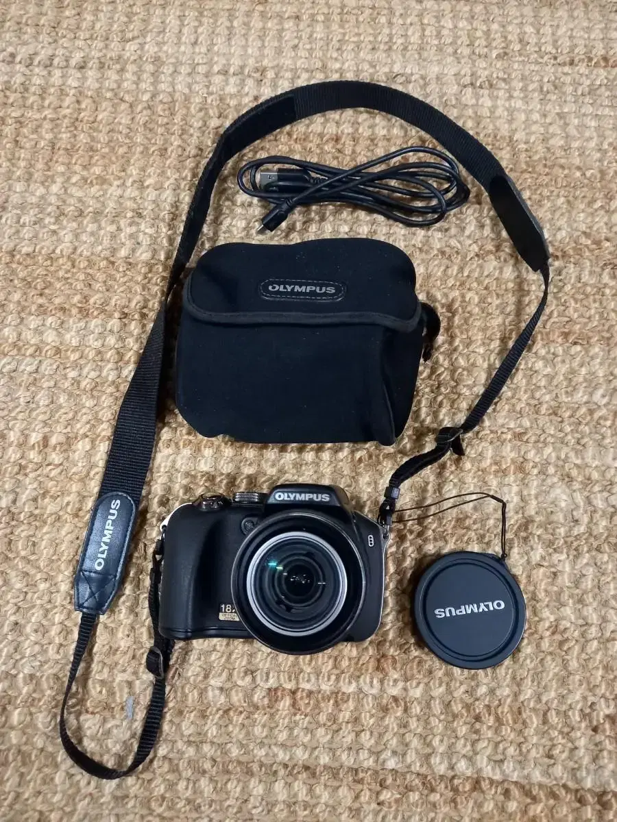 OLYMPUS SP560UZ 하이엔드 디카