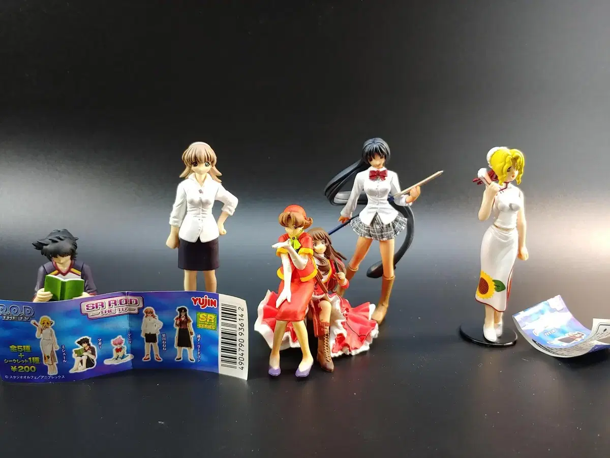 Small and Medium Size Bishoujo Figures Collection Sold in Bulk SR ROD Rod and Others