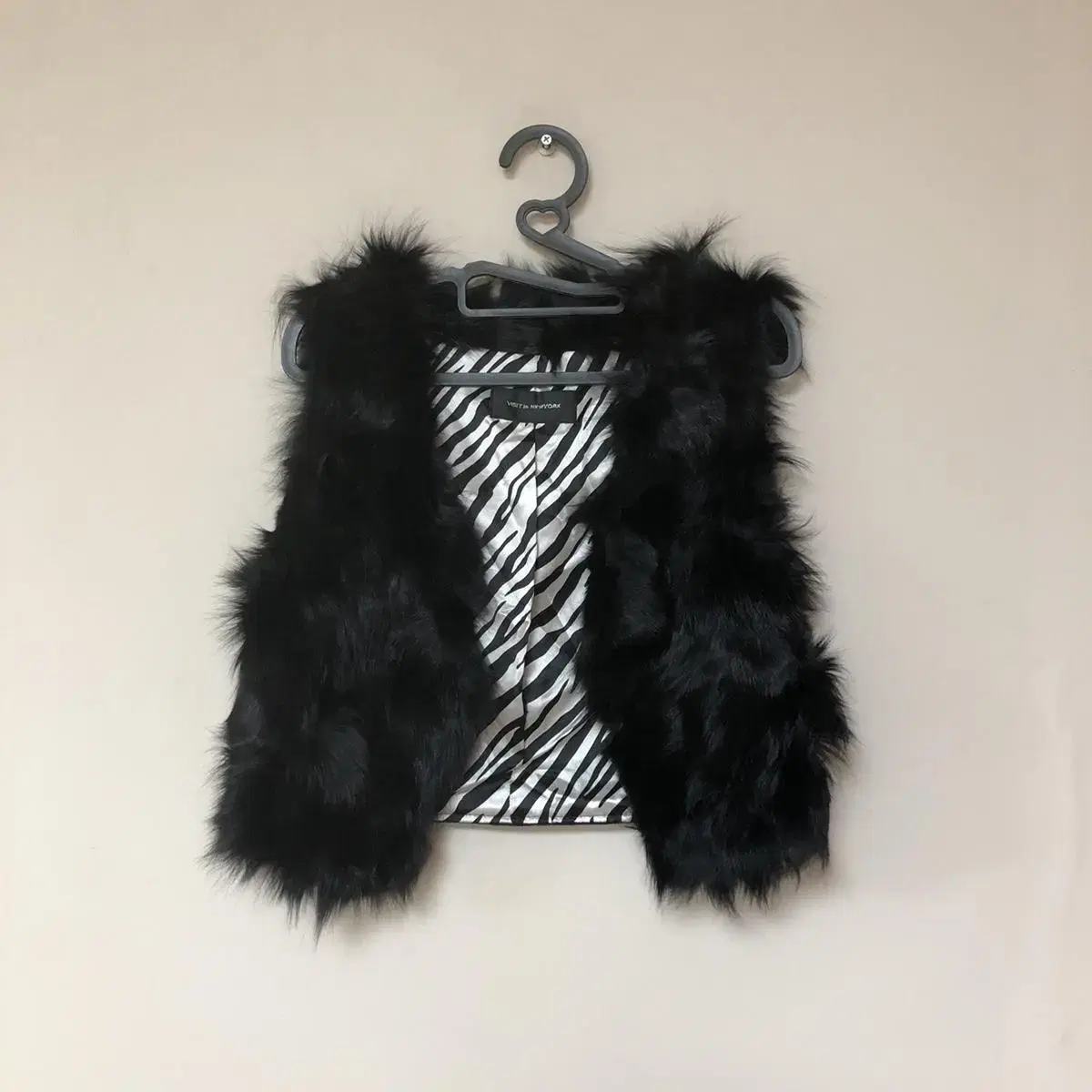 Vintage VISIT in NEWYORK zebra fur ves