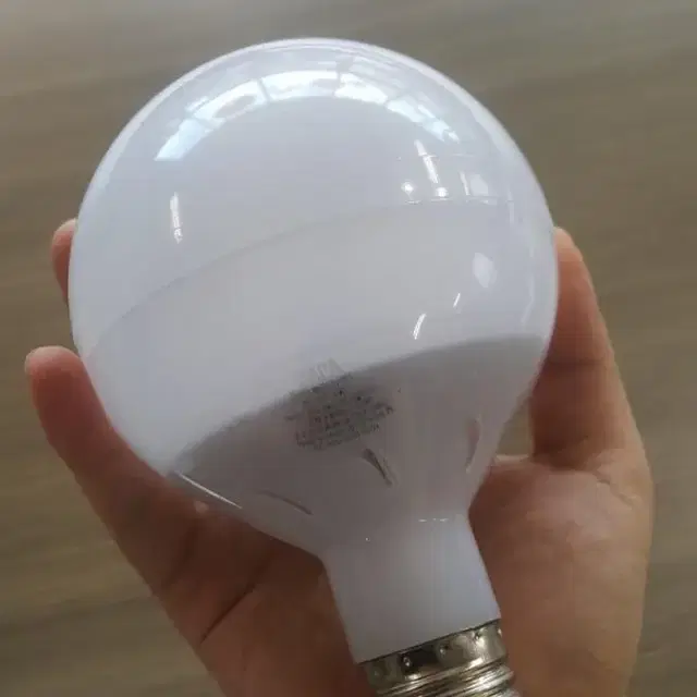 led 전구 8w 12w led 조명 새제품