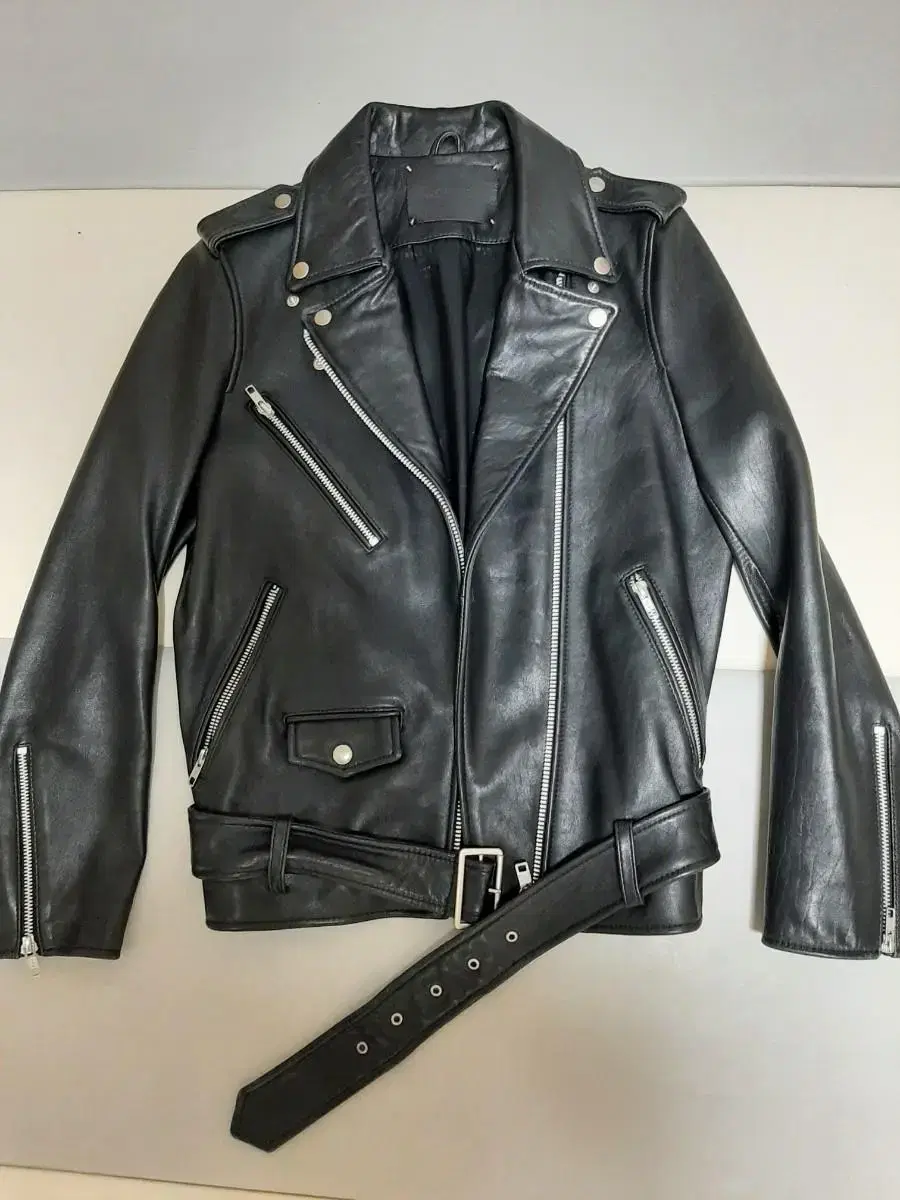 VivaStudio boni lambskin sheepskin jacket bike rider heavy metal rock