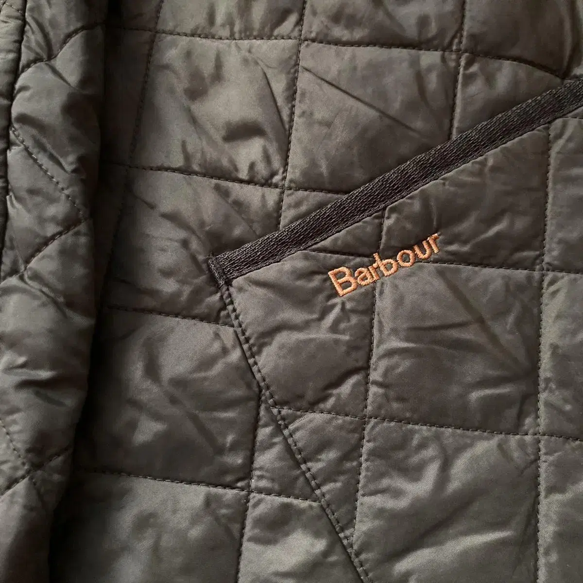 barbour 바버 코듀로이 카라 오버핏 라이너 버튼 카키 퀼팅 자켓