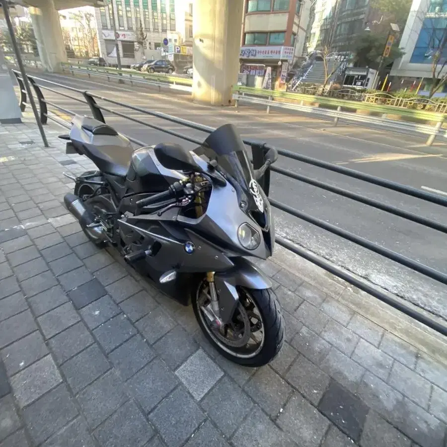 s1000rr