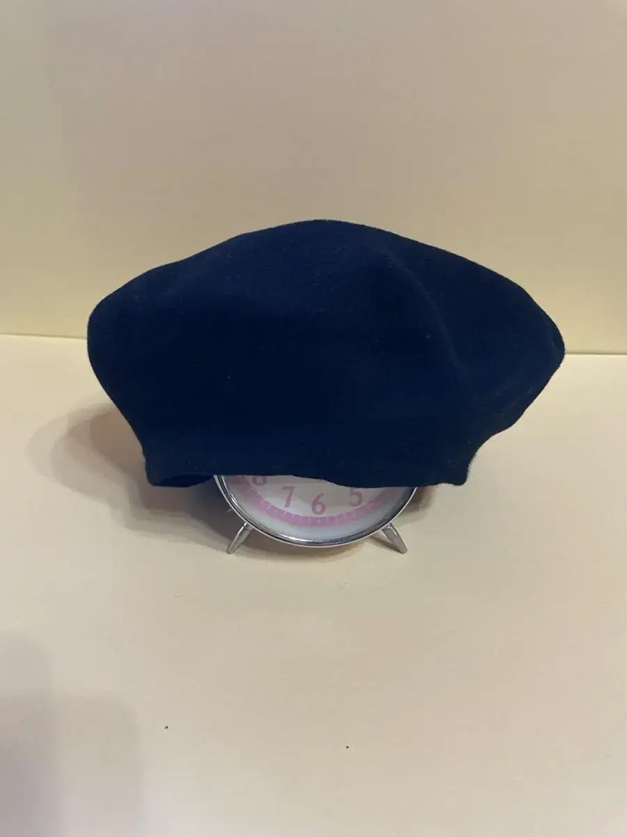 Black beret beret top made in England with cangolit