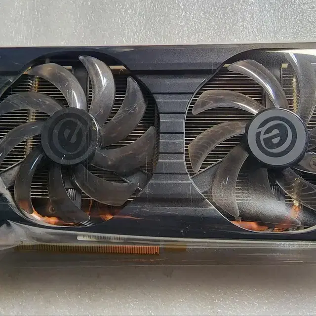 이엠텍 GeForce GTX 1070Ti 8G 판매 합니다.