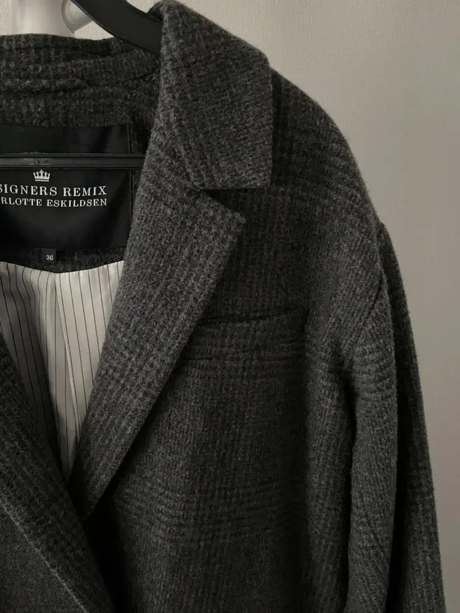 Danish brandDesignerSimplified wool coat