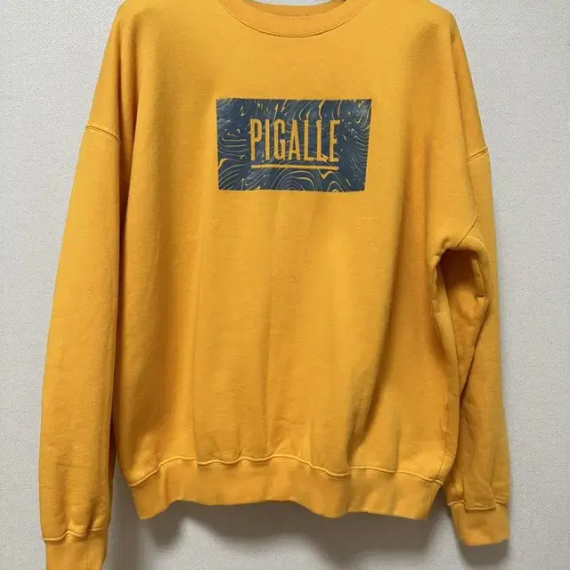 피갈레 맨투맨 PIGALLE LOGO SWEATSHIRTS 옐로 M사이즈