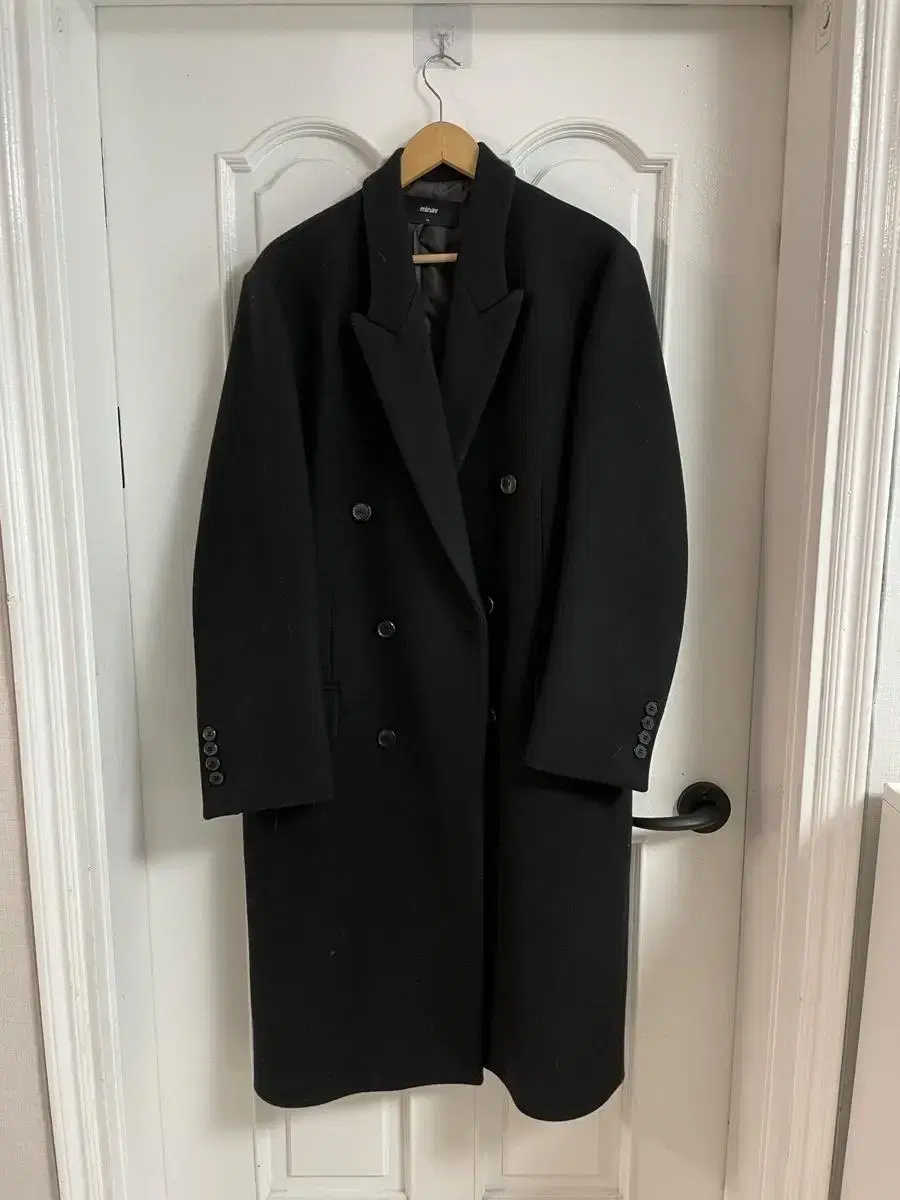 (XL) Minave Double-breasted Coat Black