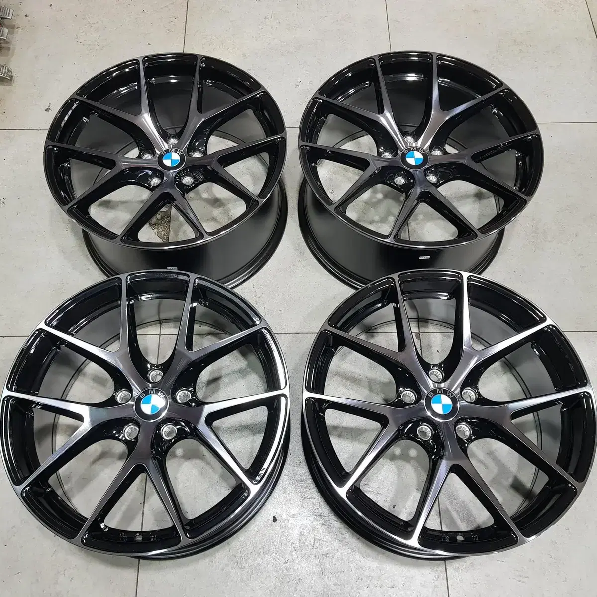 20인치 사제휠 CIR BMW 전용 블랙클리어 팝니다 (미사용제품)